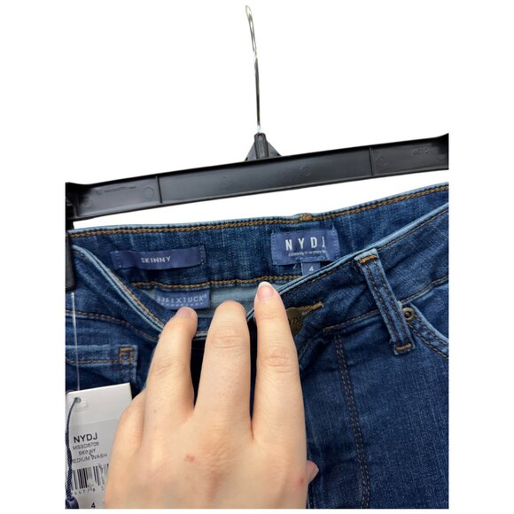 Size 4 - NYDJ - Skinny Jeans Medium Wash Sculpt Stretch Denim NEW $100 msrp - Picture 4 of 5